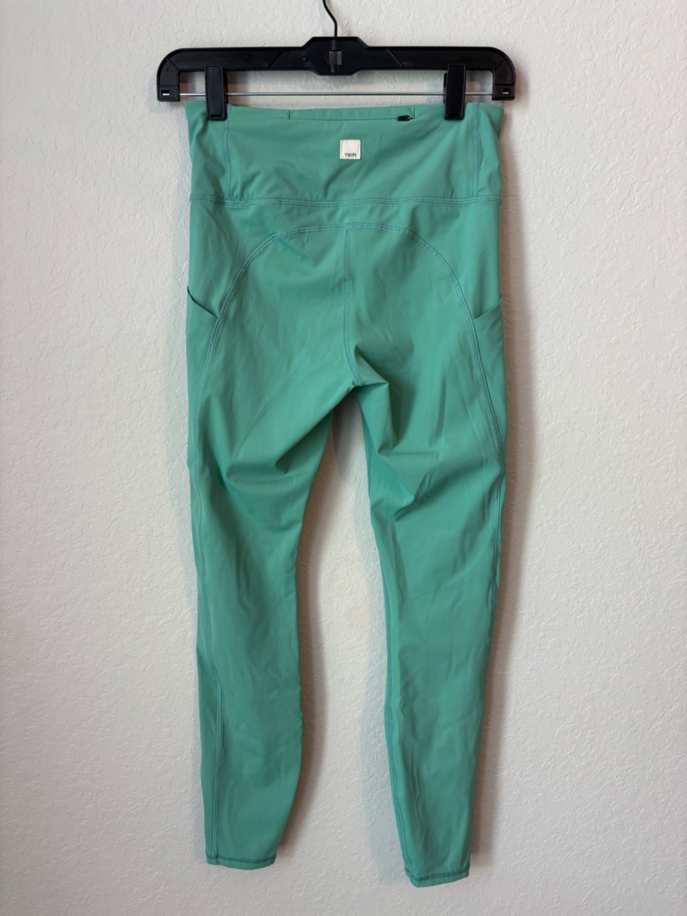 Vuori Stride Leggings High-Rise Basil Green Active Performance - Picture 5 of 8